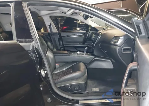 2017 Maserati Ghibli S Q4 z USA, uszkodzony, nr VIN ZAM57RTAXH1224159